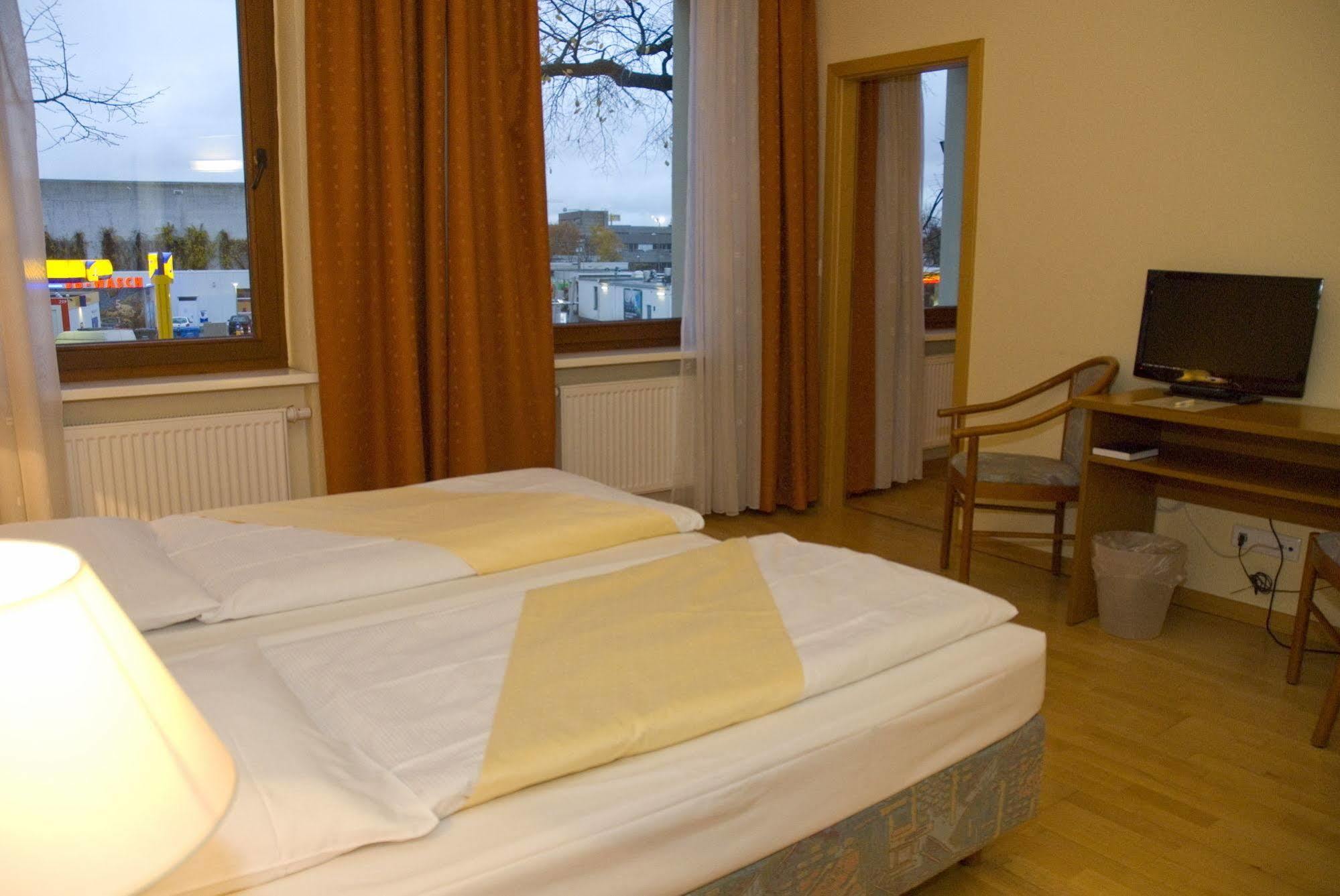 Hotel Bohemia Berlino Esterno foto